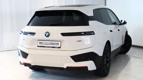 BMW Serie iX xDrive 40 BMW Serie iX xDrive 40