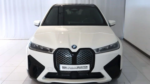 BMW Serie iX xDrive 40 BMW Serie iX xDrive 40