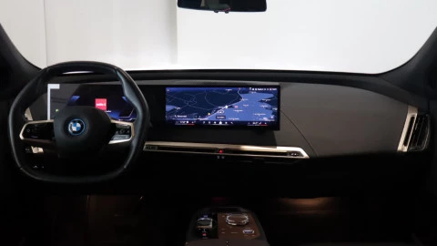 BMW Serie iX xDrive 40