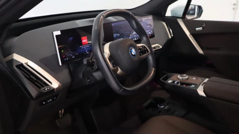 BMW Serie iX xDrive 40