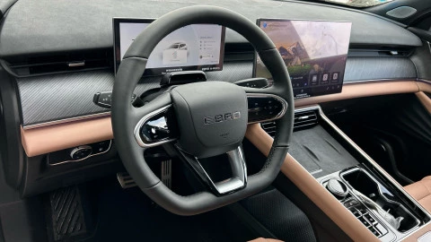 EBRO S900 PHEV 1.5 TGDI 3DHT 4X4 Luxury