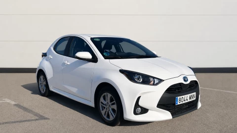 Toyota Yaris 1.5 120H Business Plus