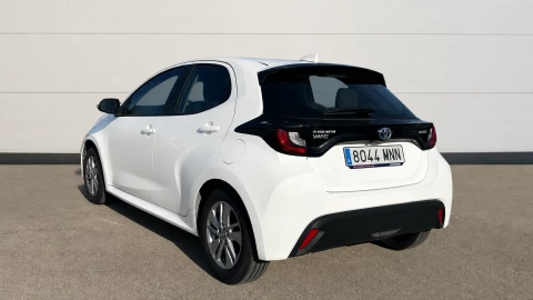 Toyota Yaris 1.5 120H Business Plus