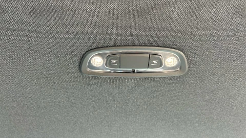 Volvo XC40 2.0 B4 G AWD R-Design Auto