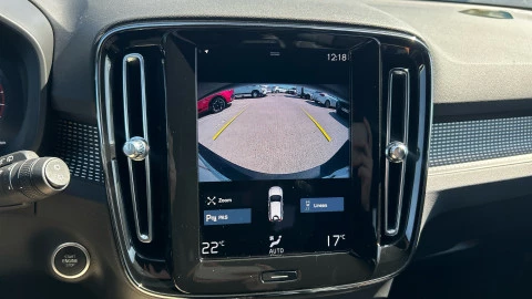 Volvo XC40 2.0 B4 G AWD R-Design Auto