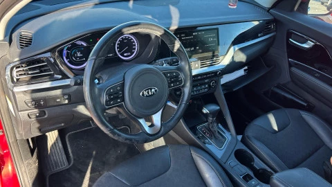 Kia Niro 1.6 GDi HEV 104kW (141CV) Drive