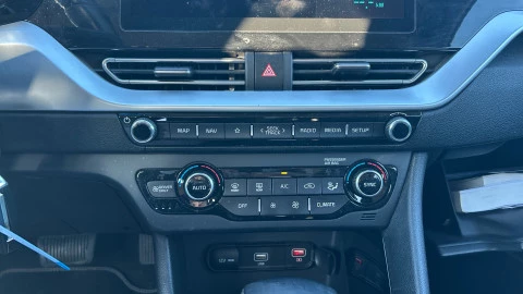 Kia Niro 1.6 GDi HEV 104kW (141CV) Drive