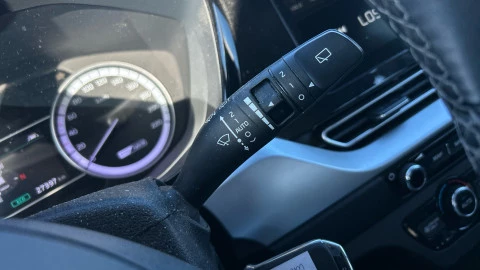 Kia Niro 1.6 GDi HEV 104kW (141CV) Drive