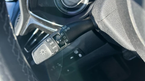 Kia Niro 1.6 GDi HEV 104kW (141CV) Drive