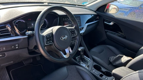 Kia Niro 1.6 GDi HEV 104kW (141CV) Drive