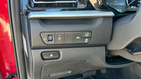 Kia Niro 1.6 GDi HEV 104kW (141CV) Drive