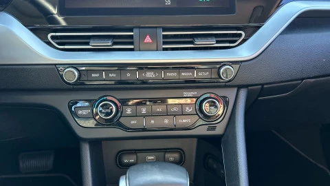 Kia Niro 1.6 GDi HEV 104kW (141CV) Drive