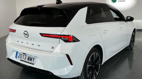 Opel Astra Electric 54kWh GS Auto