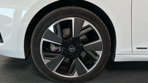 Opel Astra Electric 54kWh GS Auto