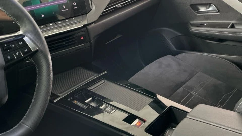 Opel Astra Electric 54kWh GS Auto