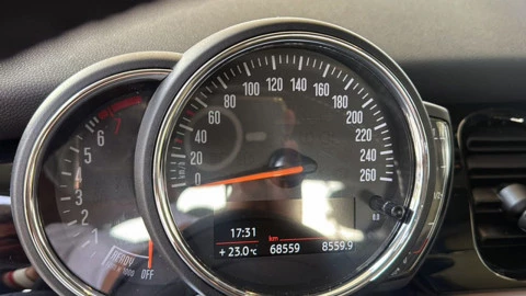 MINI COOPER 5 PUERTAS