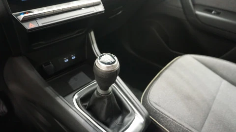 Renault Captur techno Eco-G 100cv (74 kW)