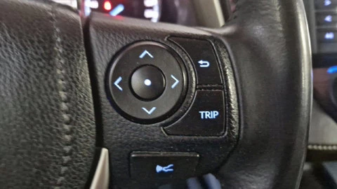 Toyota Rav4 2.5l hybrid 2WD Advance