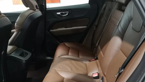 Volvo XC60 2.0 B4 D AWD Inscription Auto