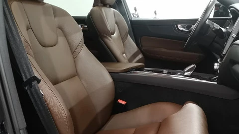 Volvo XC60 2.0 B4 D AWD Inscription Auto