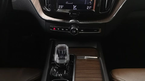 Volvo XC60 2.0 B4 D AWD Inscription Auto