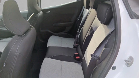 Renault Clio Evolution full hybrid E-Tech 145 (103Kw)