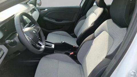 Renault Clio Evolution full hybrid E-Tech 145 (103Kw)