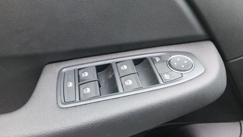 Renault Clio Evolution full hybrid E-Tech 145 (103Kw)