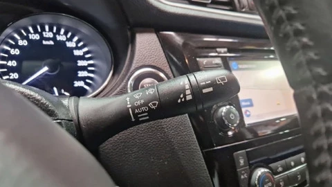 Nissan Qashqai 1.2i DIG-T N-CONNECTA 4X2 XTRONIC