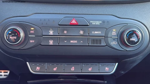 Kia Sorento 2.2 CRDi 147kW Emotion Auto 4x4 (P. Lux)