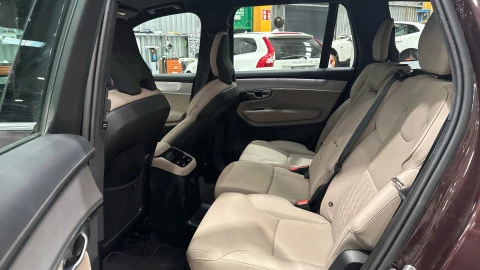 Volvo XC90 T8 Core Recharge AWD Auto 335 kW (455 CV)