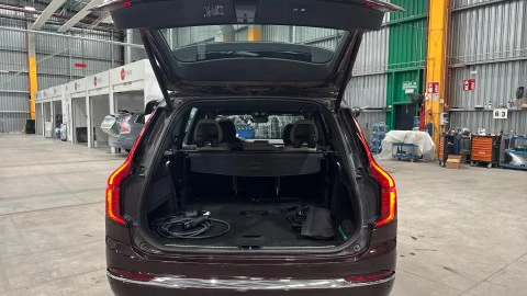 Volvo XC90 T8 Core Recharge AWD Auto 335 kW (455 CV)