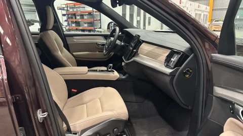 Volvo XC90 T8 Core Recharge AWD Auto 335 kW (455 CV)