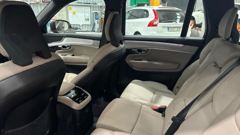 Volvo XC90 T8 Core Recharge AWD Auto 335 kW (455 CV)