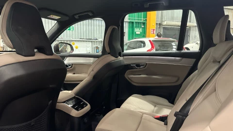 Volvo XC90 T8 Core Recharge AWD Auto 335 kW (455 CV)