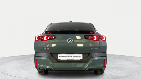 BMW iX2 xDrive30