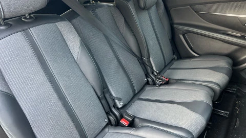 Peugeot 5008 Hybrid 1.2 100KW Allure Pack eDCS6