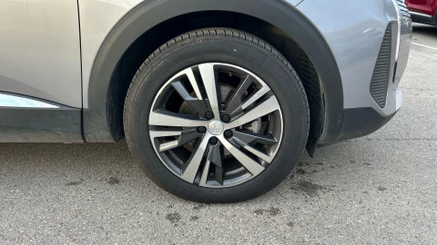 Peugeot 5008 Hybrid 1.2 100KW Allure Pack eDCS6