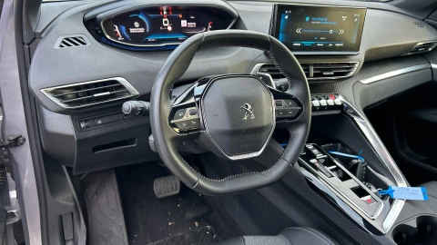 Peugeot 5008 Hybrid 1.2 100KW Allure Pack eDCS6