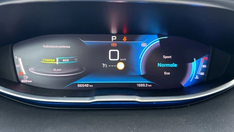 Peugeot 5008 Hybrid 1.2 100KW Allure Pack eDCS6