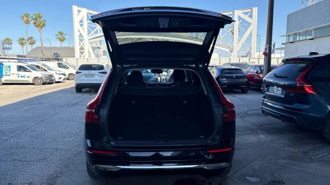 Volvo XC60 2.0 T6 AWD Recharge Core Auto