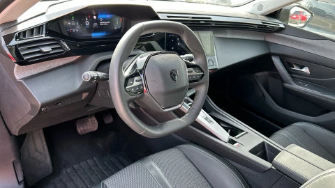 Peugeot 308 5P Allure Hybrid MHEV 145 e-DCS6