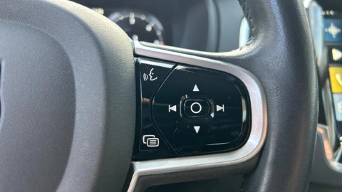 Volvo XC90 2.0 B5 D AWD Business Plus Auto