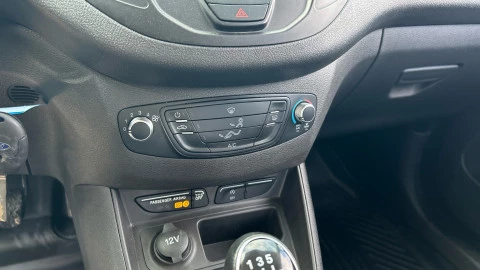 Ford Transit Courier Van 1.5 TDCi 71kW Trend