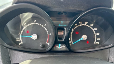 Ford Transit Courier Van 1.5 TDCi 71kW Trend