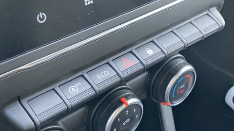 Renault Clio Serie limitada Limited TCe 67 kW (91CV)