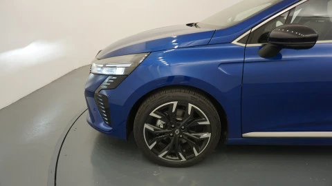 Renault Clio techno Full Hybrid 105kw 145