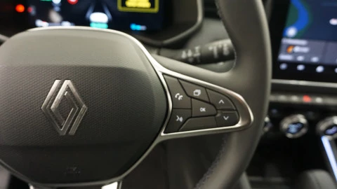 Renault Clio techno Full Hybrid 105kw 145