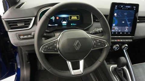 Renault Clio techno Full Hybrid 105kw 145