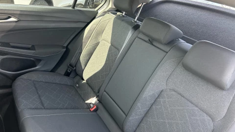 Volkswagen Golf Life 1.0 eTSI 81kW (110CV) DSG
